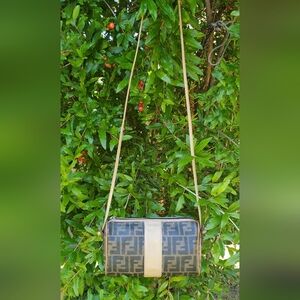 FENDI Vintage Shoulder/Crossbody Bag